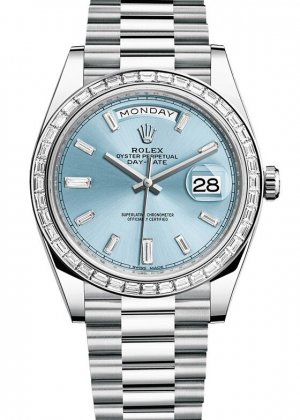 Réplique Rolex Oyster Perpetual Jour Date 40 228396TBR cadran bl Montre