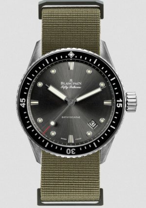 Réplique Blancpain Fifty Fathoms Bathyscaphe Automatique hommes 5000-1110-NAKA Montre